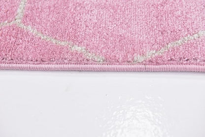 Unique Loom Trellis Frieze Collection Area Rug - Geometric (4' 1" x 6' 1", Light Pink/ Ivory)