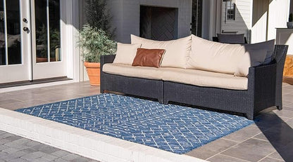 Unique Loom Outdoor Trellis Collection Area Rug - Tribal Trellis (9' x 12' Rectangle, Blue/ Ivory)
