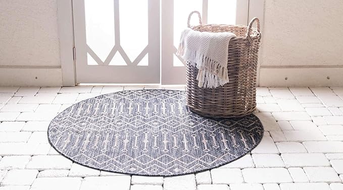 Unique Loom Outdoor Trellis Collection Area Rug - Tribal Trellis (4' 1" Round, Charcoal Gray/ Natural)