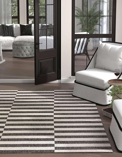 Unique Loom Outdoor Striped Collection Area Rug - Striped (10' 8" Square, Charcoal/Ivory)