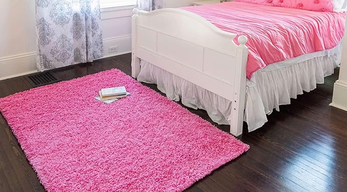Unique Loom Solid Shag Collection Area Rug (9' x 12' 2" Rectangle, Taffy Pink)