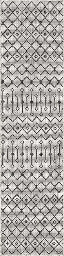 Unique Loom Outdoor Trellis Collection Area Rug - Tribal Trellis (2' x 8' Runner, Gray/ Black)
