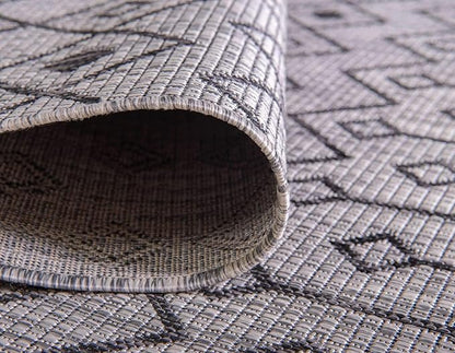 Unique Loom Outdoor Trellis Collection Area Rug - Tribal Trellis (2' x 6' 1" Runner, Gray/ Black)