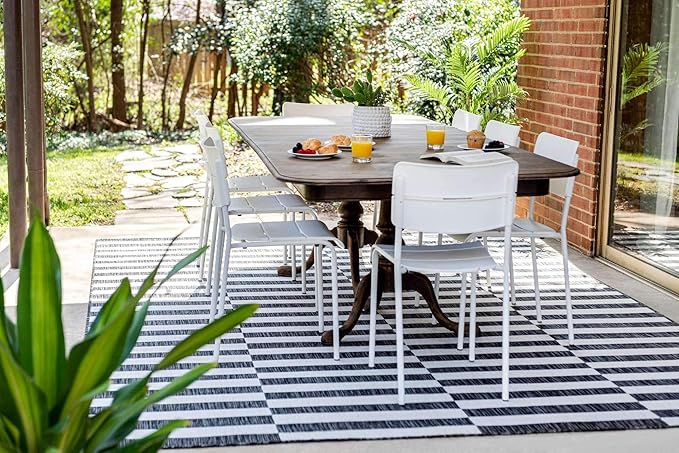 Unique Loom Outdoor Striped Collection Area Rug - Striped (6' 1" x 9' Rectangle, Charcoal/Ivory)
