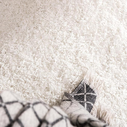 Unique Loom Solid Shag Collection Area Rug (4' Octagon, Snow White)