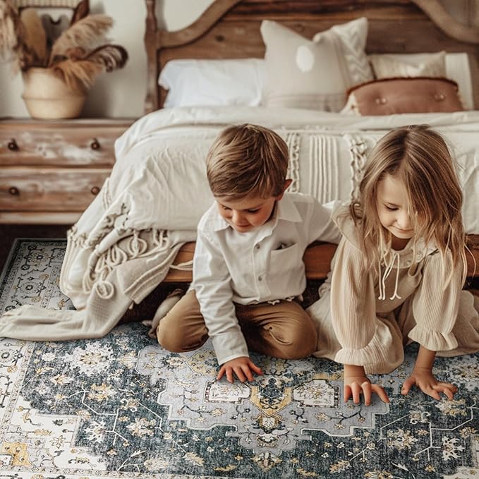 jinchan Runner Rug 2x5 Vintage Hallway Rug Boho Washable Runner Floral Medallion Retro Lightweight Non Slip Classic Thin Soft Carpet for Kitchen Bedroom Bathroom Laundry Room Doorway Grey