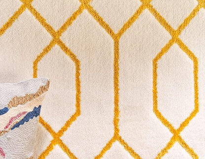 Marilyn Monroe Glam Collection Area Rug - Trellis (2' x 10' Runner, White Gold/ Gold)