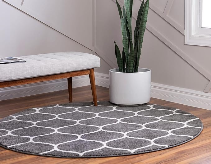Rugs.com Lattice Frieze Collection Rug – 3' Round Dark Gray Medium Rug Perfect for Kitchens, Dining Rooms