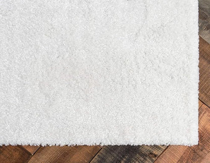 Unique Loom Solo Collection Area Rug - Calabasas (2' 2" x 6' 7" Runner, Snow White)