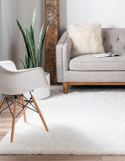 Unique Loom Solid Shag Collection Area Rug (5' 1" Square, Snow White)
