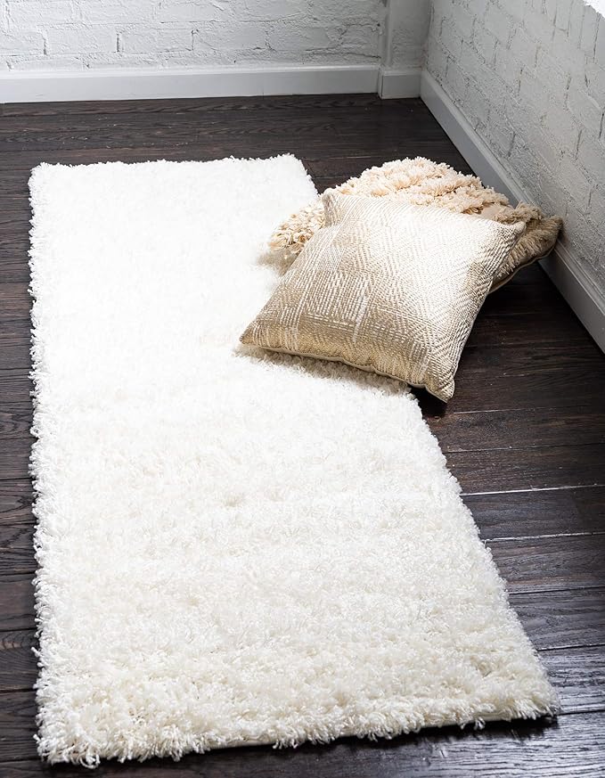 Unique Loom Solid Shag Collection Area Rug (2' 2" x 6' 7" Runner, Snow White)