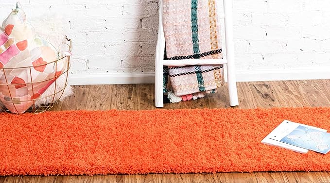 Unique Loom Solid Shag Collection Area Rug (2' 6" x 13' 1" Runner, Tiger Orange)
