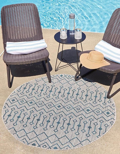 Unique Loom Outdoor Trellis Collection Area Rug - Tribal Trellis (13' Round, Light Blue/ Ivory)