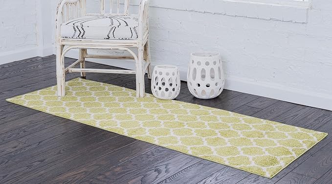 Rugs.com Lattice Collection Rug – 10 Ft Runner Light Green Medium Rug Perfect for Hallways, Entryways