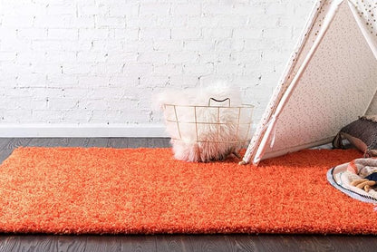 Unique Loom Solid Shag Collection Area Rug (6' 1" x 9' Rectangle, Tiger Orange)