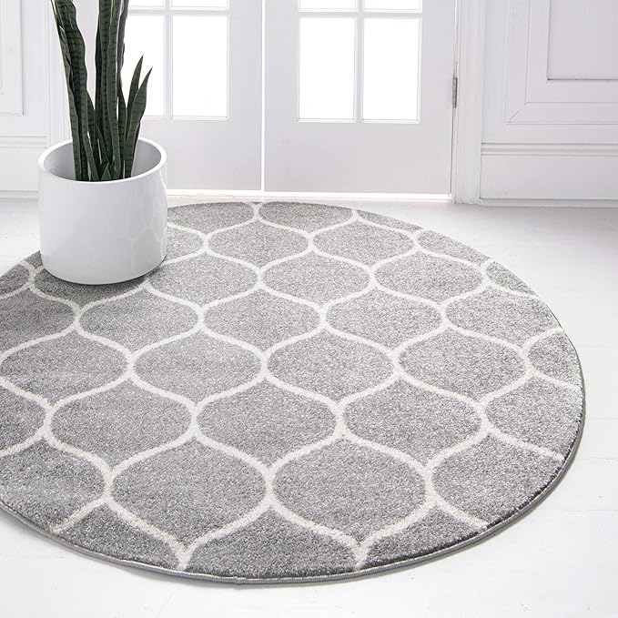 Rugs.com Lattice Frieze Collection Rug – 8' Round Light Gray Medium Rug Perfect for Kitchens, Dining Rooms