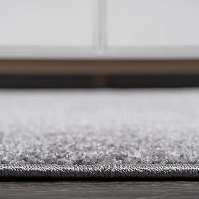 JONATHAN Y Haze Solid Low-Pile Gray Indoor Area Rug 5x8, Coastal,Bohemian,Minimalist,Classic, Easy-Cleaning for Living Room,Bedroom,Kitchen,Pet Friendly,Non-Shedding (SEU100A-5)