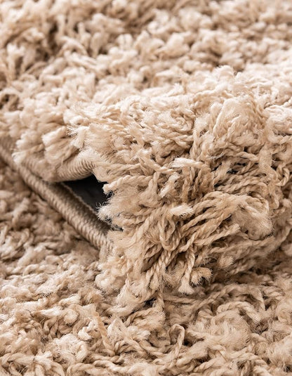 Unique Loom Solid Shag Collection Area Rug (5' 3" x 8' Rectangle, Taupe)