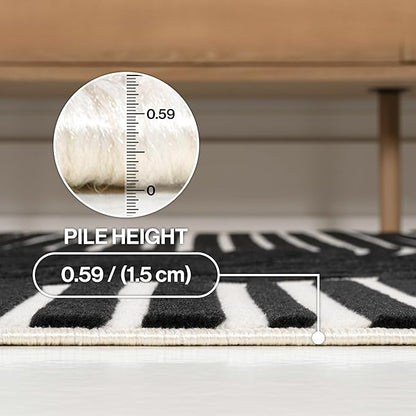 JONATHAN Y Hallie High-Low Curve Black/White 2x8 Indoor Runner Rug, Minimalist Geometric, Modern, Non-Shedding, Stain Resistant for Bedroom, Living Room, Kitchen (SCN100F-28)
