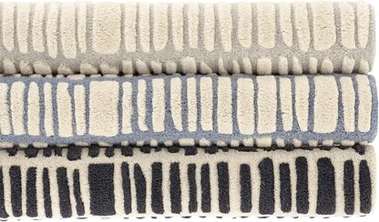Dash & Albert Roark Charcoal Hand Tufted Wool Rug, 2.5 X 8 Feet, Grey/Ivory Geometric Pattern