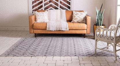 Unique Loom Outdoor Trellis Collection Area Rug - Tribal Trellis (3' 3" x 5' 3" Rectangle, Gray/ Black)