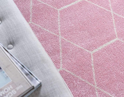 Unique Loom Trellis Frieze Collection Area Rug - Geometric (6' 1" x 9', Light Pink/ Ivory)