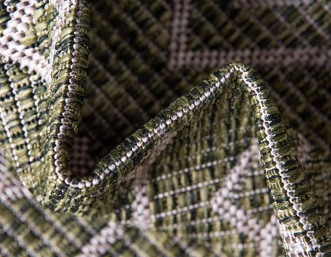 Unique Loom Outdoor Trellis Collection Area Rug - Tribal Trellis (4' 1" Round, Green/ Natural)