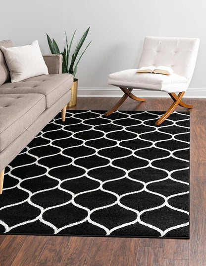 Rugs.com Lattice Frieze Collection Rug – 3' 3 x 5' 3 Black Medium Rug Perfect for Living Rooms, Large Dining Rooms, Open Floorplans