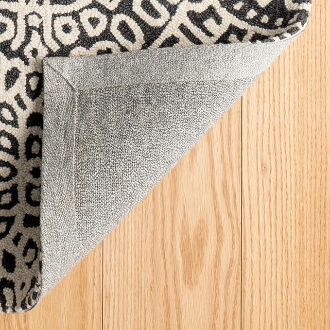 Dash & Albert Temple Charcoal Hand Micro Hooked Wool Rug, 7.5 X 9.5 Feet, Grey Geometric Pattern