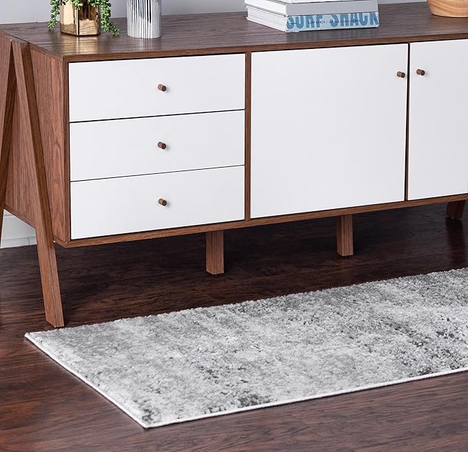 Rugs.com Leipzig Collection Rug – 8 Ft Runner Gray Low-Pile Rug Perfect for Hallways, Entryways