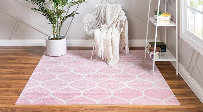 Rugs.com Lattice Frieze Collection Rug – 4' Square Light Pink Medium Rug Perfect for Living Rooms, Kitchens, Entryways