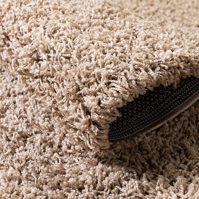 Unique Loom Solid Shag Collection Area Rug (6' 1" Octagon, Taupe)