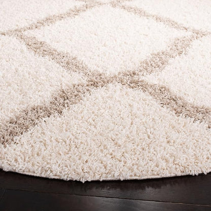 SAFAVIEH Dallas Shag Collection Area Rug - 10' Round, Ivory & Beige, Trellis Design, Non-Shedding & Easy Care, 1.5-inch Thick Ideal for High Traffic Areas in Living Room, Bedroom (SGD257B)