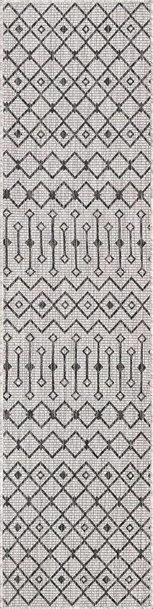 Unique Loom Outdoor Trellis Collection Area Rug - Tribal Trellis (2' x 8' Runner, Gray/ Black)
