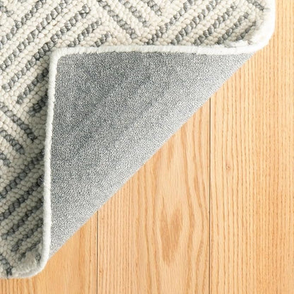 Dash & Albert Layers Grey Hand Hooked Wool Rug, 7.5 X 9.5 Feet, Grey/Ivory Geometric Pattern
