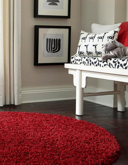 Unique Loom Solid Shag Collection Area Rug (6' 1" Round, Cherry Red)