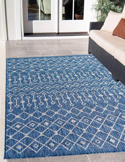 Unique Loom Outdoor Trellis Collection Area Rug - Tribal Trellis (4' 1" x 6' 1" Rectangle, Blue/ Ivory)