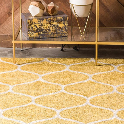 Rugs.com Lattice Frieze Collection Rug – 7' x 10' Yellow Medium Rug Perfect for Living Rooms, Large Dining Rooms, Open Floorplans