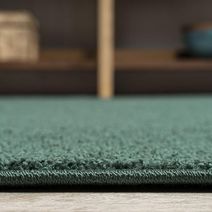 JONATHAN Y Haze Solid Low-Pile Emerald Indoor Area Rug 10x14, Coastal,Bohemian,Minimalist,Classic, Easy-Cleaning for Living Room,Bedroom,Kitchen,Pet Friendly,Non-Shedding (SEU100L-14)