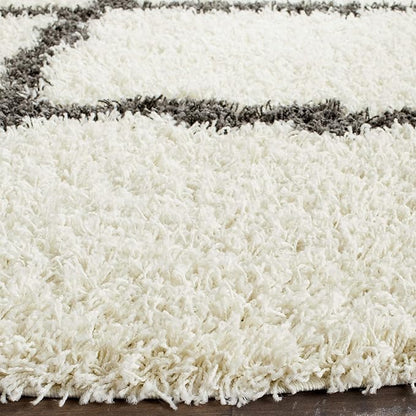SAFAVIEH Dallas Shag Collection Area Rug - 6' Round, Ivory & Dark Grey, Trellis Design, Non-Shedding & Easy Care, 1.5-inch Thick Ideal for High Traffic Areas in Living Room, Bedroom (SGD257H)