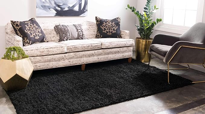 Unique Loom Solid Shag Collection Area Rug (5' 1" x 8' Rectangle, Jet Black)