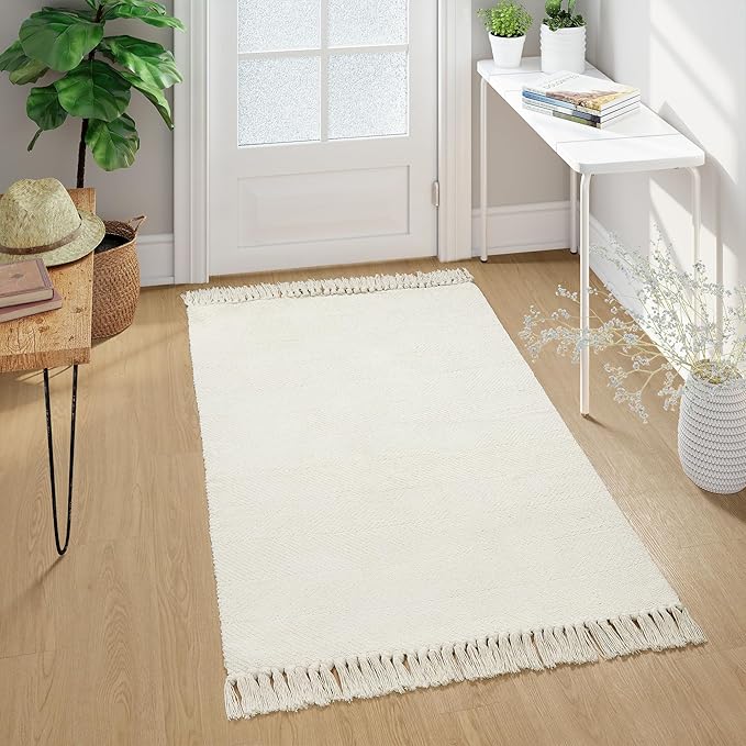 Collive Washable Area Rug 3' x 5', Modern Woven Kitchen Rugs, White/Beige Braided Cotton Rug Indoor Door Mat Throw Carpet for Entryway Living Room Nursery Mudroom Laundry Room
