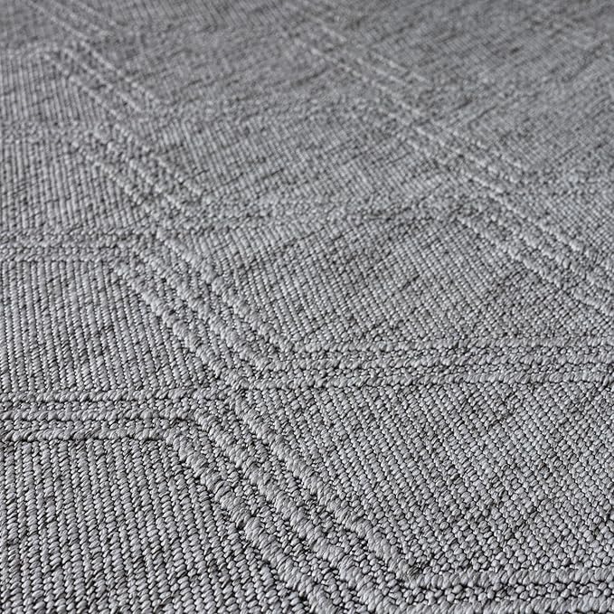 LUXE WEAVERS Modern Farmhouse Gray 5x7 Washable Area Rug, Anti-Slip Diamond Pattern Carpet