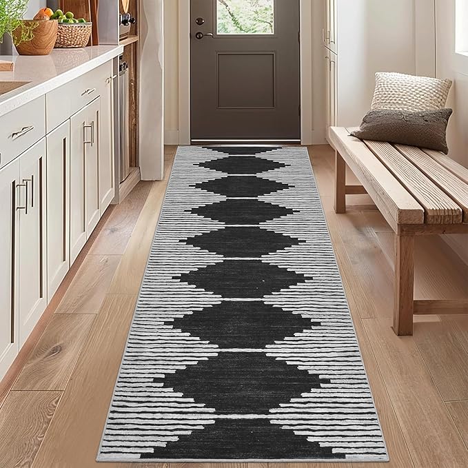 HelloTree Hallway Runner Rug，2.6x8 Moroccan Modern Stripe Carpet Washable Machine Bathroom Runner Bohemian Design Modern Soft Non Slip Indoor Rug for Entryway Hallway Laundry Room Bedroom-Black