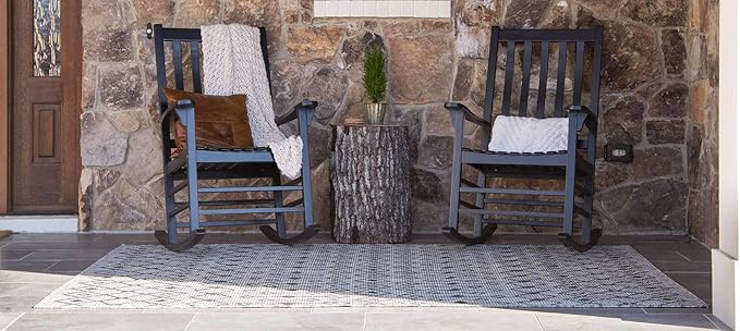 Unique Loom Outdoor Trellis Collection Area Rug - Tribal Trellis (6' 1" x 9' Rectangle, Gray/ Black)