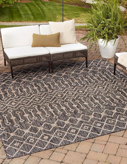 Unique Loom Outdoor Trellis Collection Area Rug - Tribal Trellis (13' Square, Charcoal Gray/ Natural)