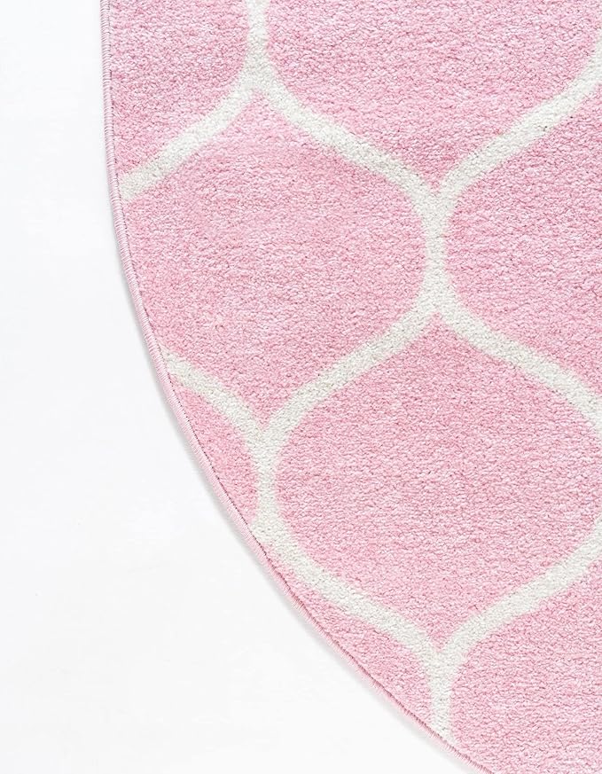 Rugs.com Lattice Frieze Collection Rug – 5' x 8' Oval Light Pink Medium Rug Perfect for Living Rooms, Large Dining Rooms, Open Floorplans