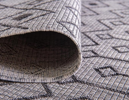 Unique Loom Outdoor Trellis Collection Area Rug - Tribal Trellis (2' x 8' Runner, Gray/ Black)