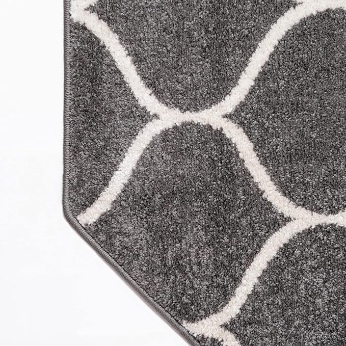 Rugs.com Lattice Frieze Collection Rug – 5' Octagon Dark Gray Medium Rug Perfect for Living Rooms, Kitchens, Entryways
