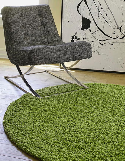 Unique Loom Solid Shag Collection Area Rug (4' 1" Round, Grass Green)